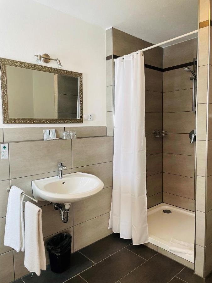 Hotel Garni Kern Halfing Bagian luar foto