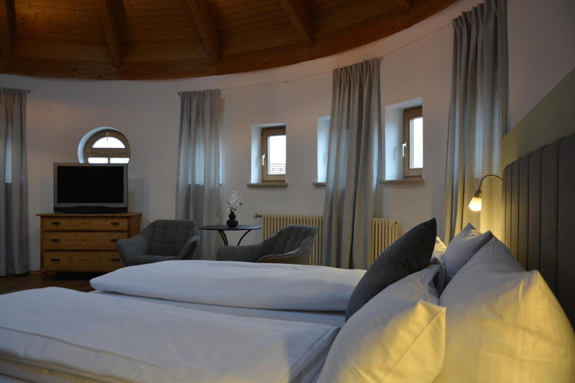 Hotel Garni Kern Halfing Bagian luar foto