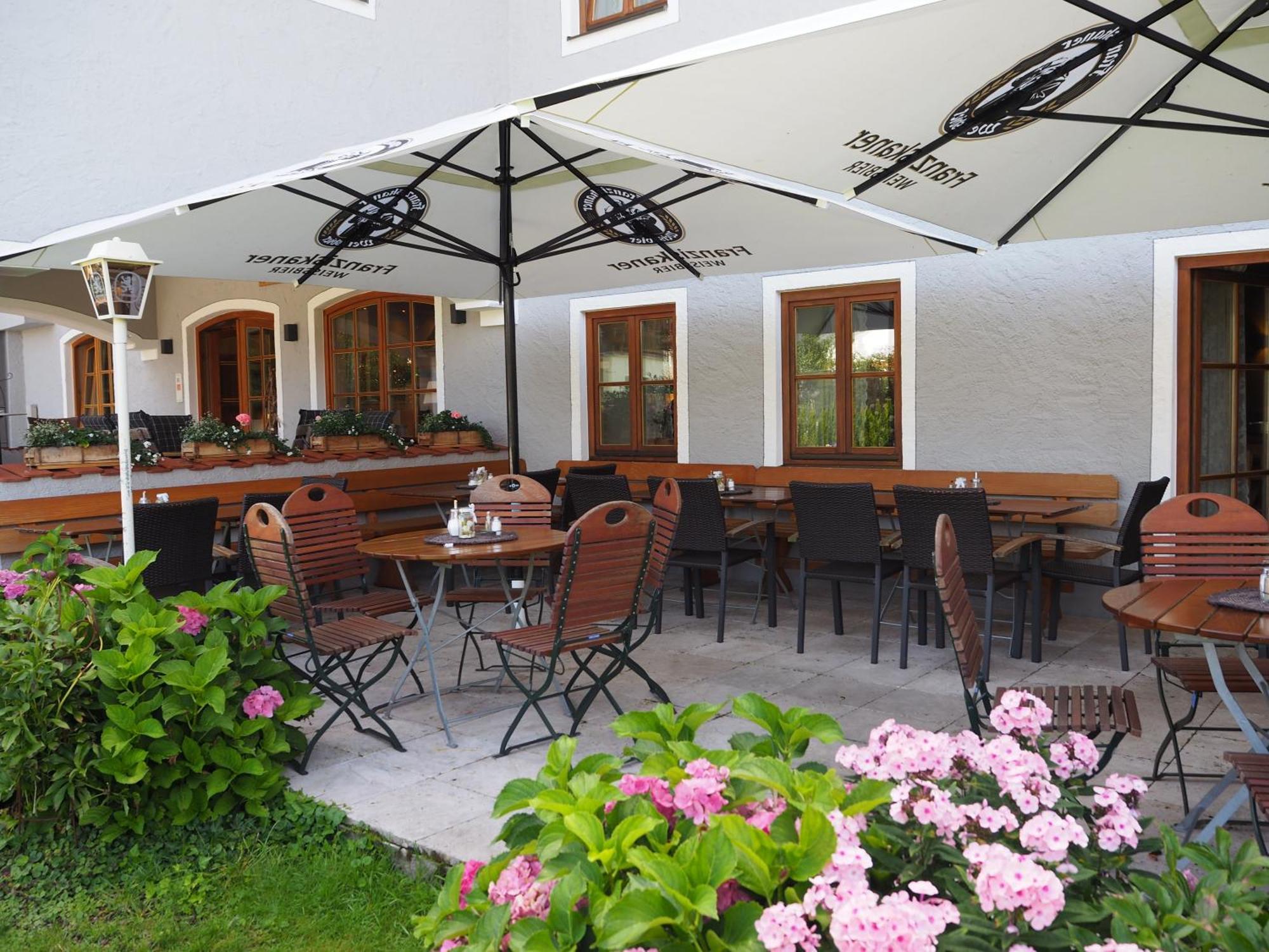 Hotel Garni Kern Halfing Bagian luar foto