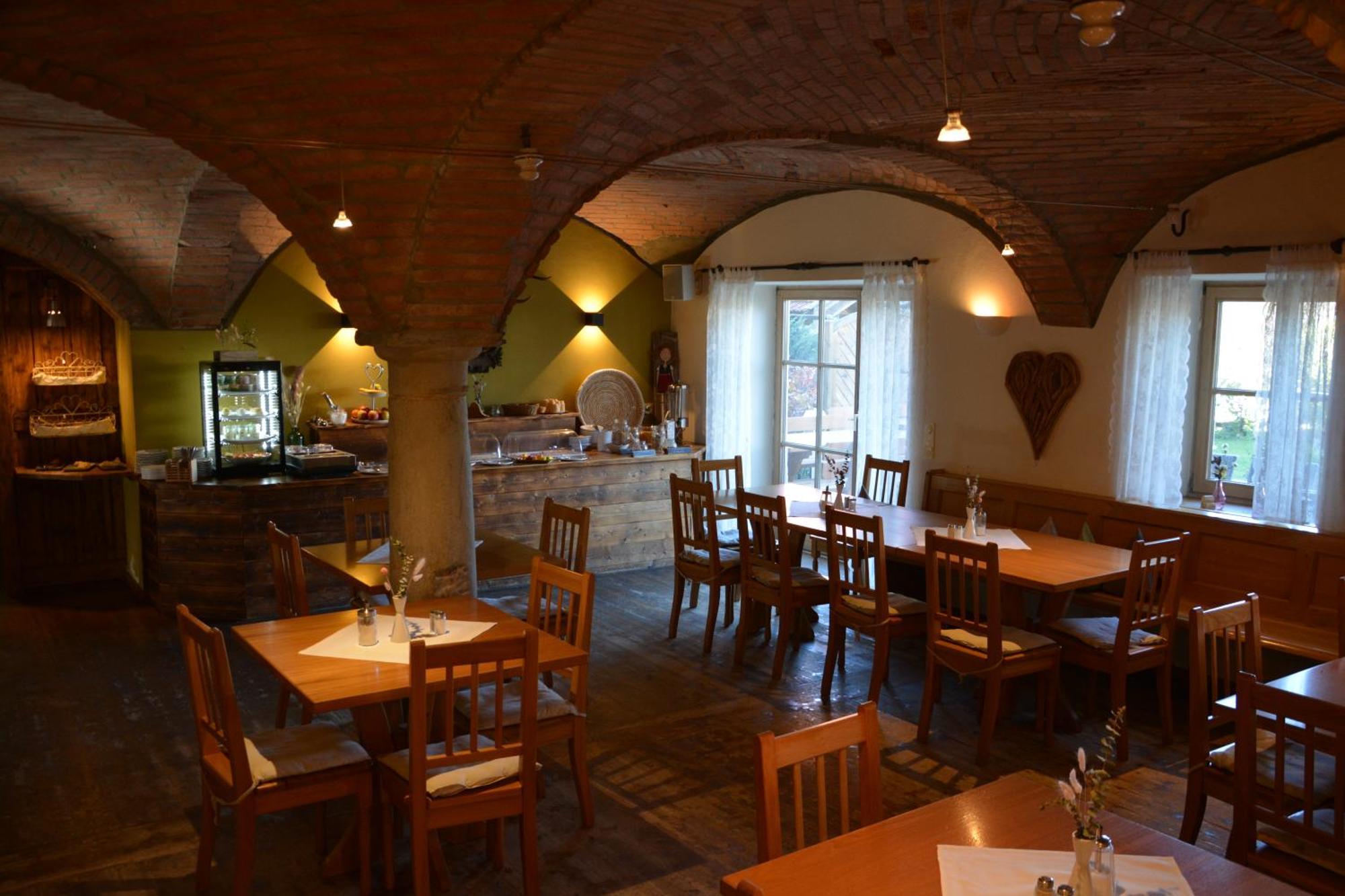 Hotel Garni Kern Halfing Bagian luar foto